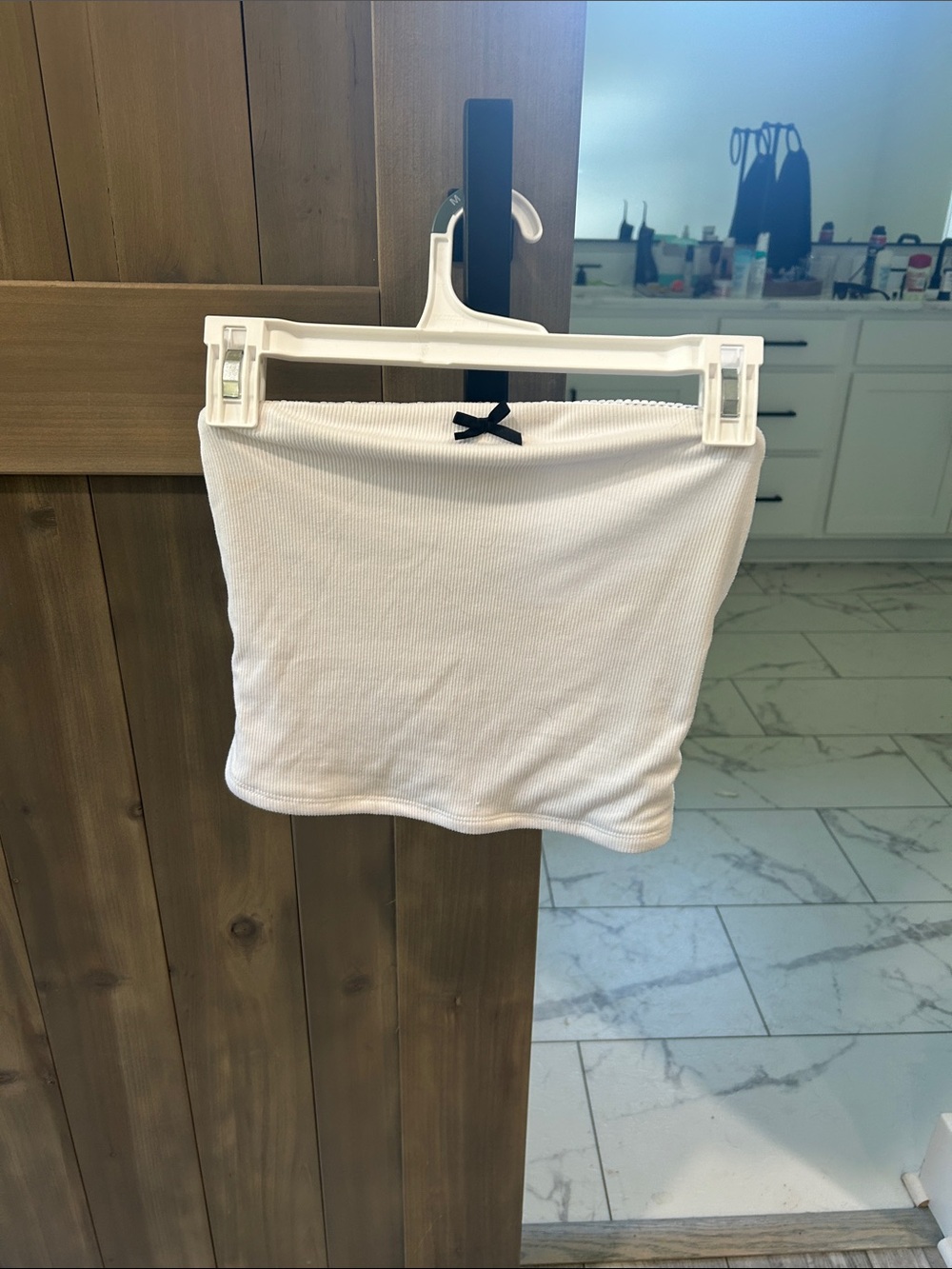 Rue21 White Ribbed Tube Crop Top with Black Bow